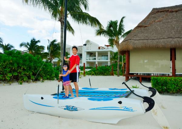 2014-11-04_Playa Mujeres_Palapa, the Mayan Roof0001.jpg