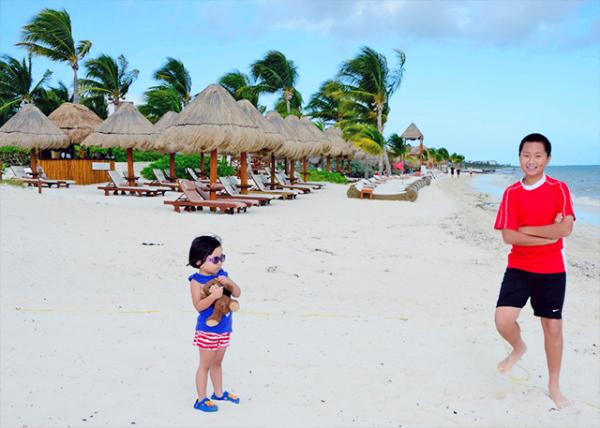 2014-11-04_Playa Mujeres_Beach Cabanas-20001.jpg