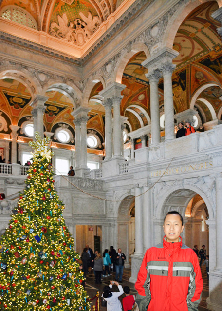 2015-12-28_LOC_Great Hall_w Christmas Tree ʥ-10001.jpg
