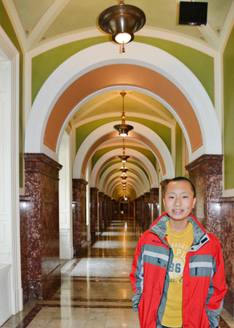 2015-12-28_LOC_Hallway_THE WEB OF LIFE IS OF A MINGLED YARN, GOOD AND ILL TOGETHER ǵǼ׽֯ɵ-10001.JPG