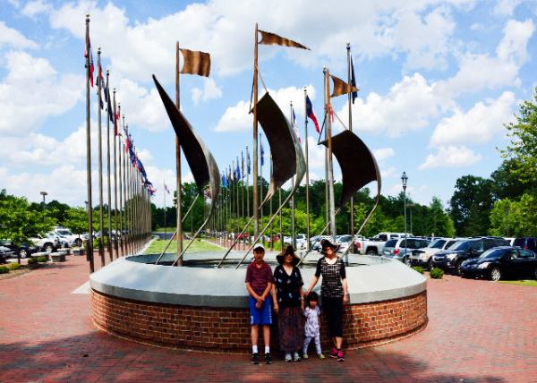2014-05-25_Jamestown Settlement_Sculpture of A Fair Wind ղķʿֳء˳硷0001.JPG