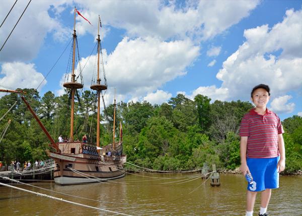 2014-05-25_Susan Constant  over James River-10001.jpg