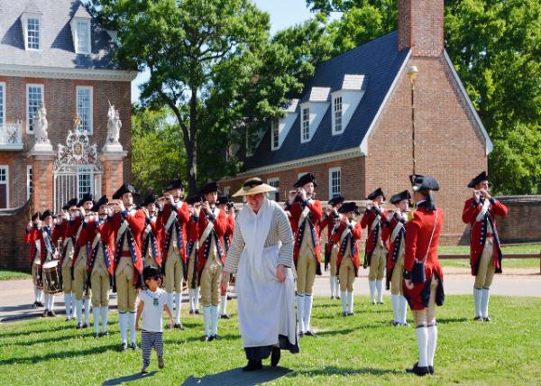 2014-05-26_Memorial Day Parade_Colonial Williamsburg Fifes & Drums-10001.jpg