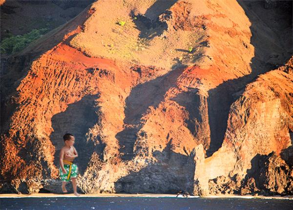 10-07-07_ N Pali Coast view from NCL Pride of Aloha-10001.jpg