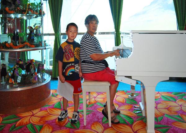 10-08-07_ NCL Pride of Aloha_Piano.jpg