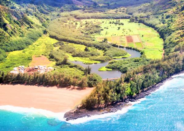 10-08-07_ Lumahai Beach for Movie South Pacific ¬ĺ̲Ӱ̫ƽ0001.JPG