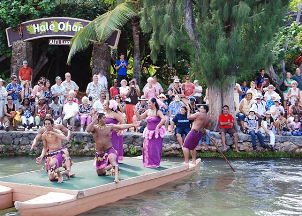 09-28-07_ Polynesian Cultural Ctr_Canoe Celebration ľ0001.JPG