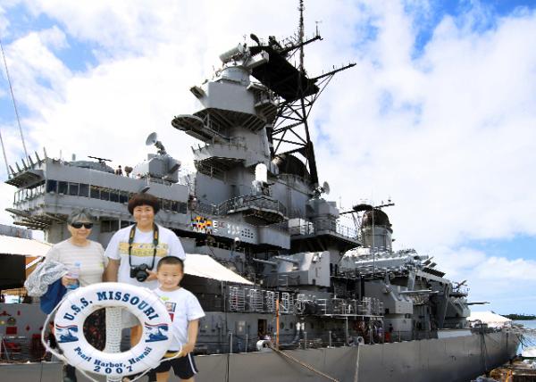 09-30-07_ Pearl Harbor Memorial_USS Battleship Missouri Memorial-10001.jpg