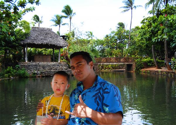 09-28-07_ Polynesian Cultural Ctr_Samoa Island Huts-10001.jpg