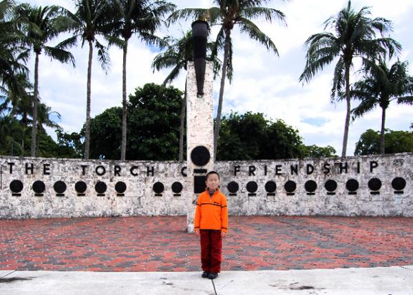 01-23-09_ Bayside Marketplace_The Torch of Friendship -10001.JPG