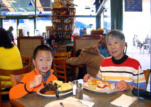 01-23-09_ Latin American Cafe w Pastrami on Rye & Lechon ȹݡѬţŰ0001.JPG