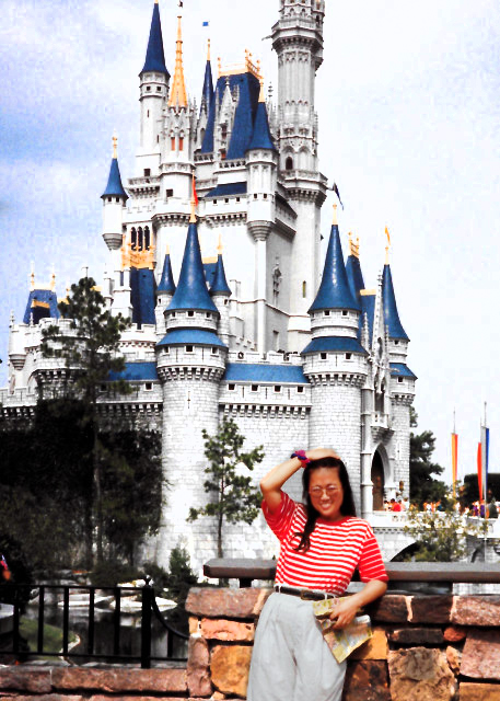 1993-08-07_Magic Kingdom_Cinderella Castle0001.JPG