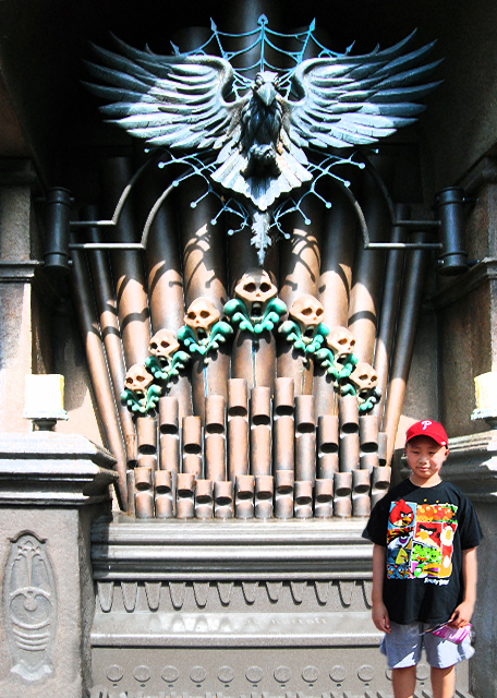 04-06-12_Haunted Mansion Organ-10001.jpg