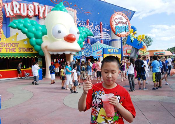 2012-04-07_11_The Simpsons Ride, Simulated Rollercoaster Ride.jpg