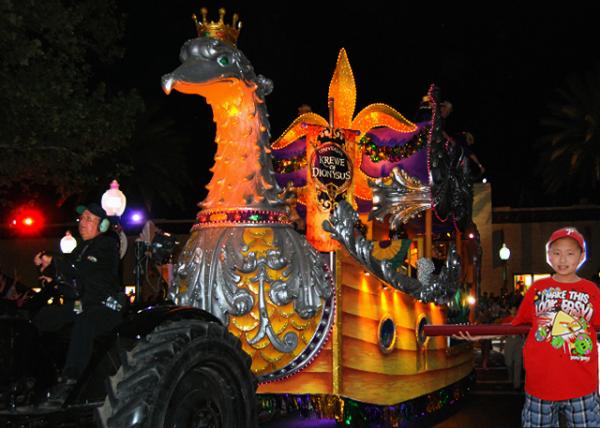2012-04-07_24_Krewe Dinosaur-10001.jpg