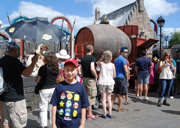 2012-04-08_08_Butterbeer Vendor.jpg