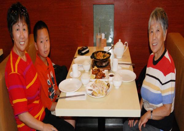 09-17-11_05_Minghin Chinese Restaurant-3.jpg