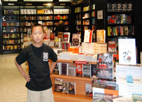 09-21-11_ Barbara's Bookstore.jpg