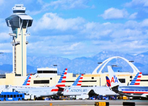 2016-12-24_LAX_Control Tower & Theme Building0001.JPG