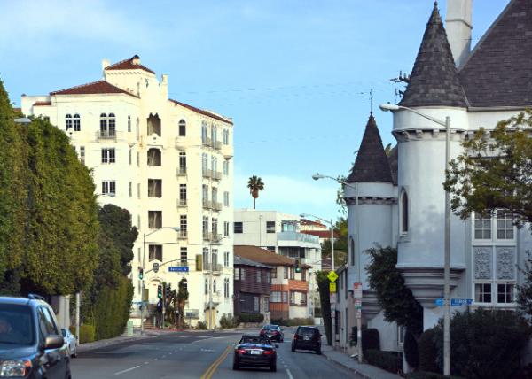 2016-12-25_Beverly Hills_Santa Monica Blvd @ Sweetzer Ave ʥĪῨʿ˽0001.JPG