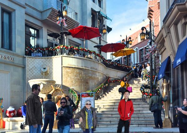2016-12-25_Beverly Hills_Corner of Rodeo Drive & Via Rodeo ޵ŷ޵ŷ֧·-10001.jpg
