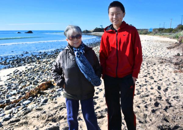 2016-12-25_Leo Carrillo State Park_Beachcombing Ϻ-70001.JPG
