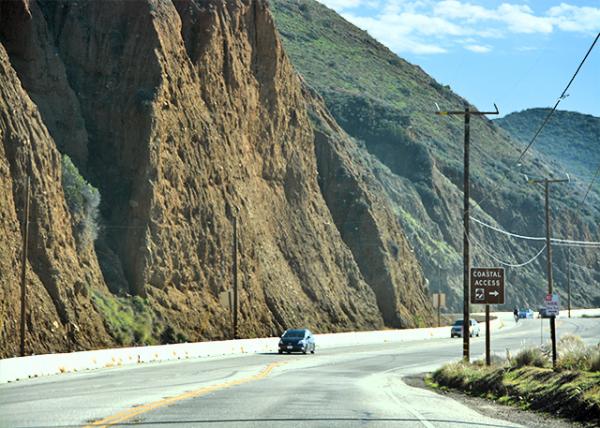 2016-12-25_Pacific Coastal Access_Sand Dune & Rock Cairns along Highway 1.jpg