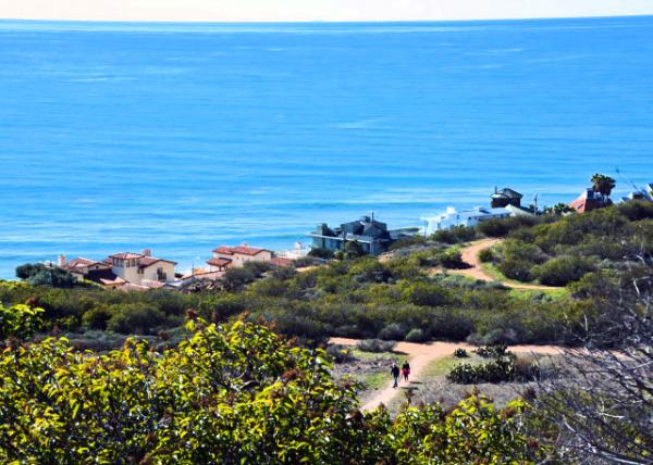 2016-12-25_Malibu_Beach Mansion 0001.JPG