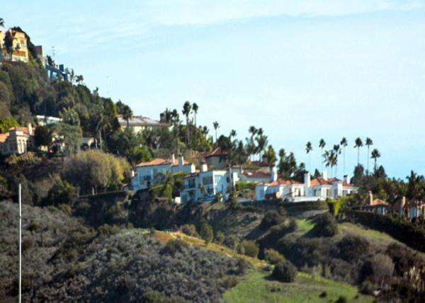 2016-12-25_Malibu_Mtn Mansion-10001.JPG