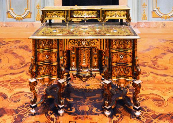 2016-12-28_West Pavilion_Decorative Arts-50001.JPG