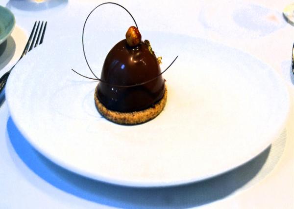 2024-04-27_06_Noisette Chocolat Milk Chocolate Mousse_ Praline Croustillant Hazelnut Nougatine0001.JPG