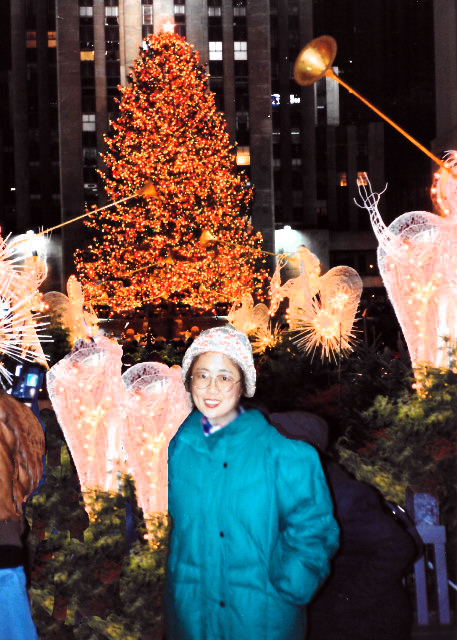 1993-12-22_Rockefeller Ctr_Christmas Tree-10001.JPG
