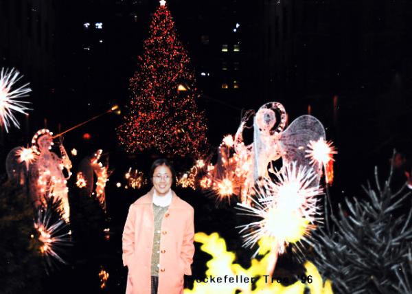 1996-12-07_Rockefeller Christmas Tree-10001.JPG