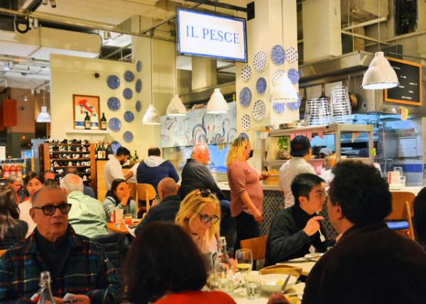 2022-10-22_Il Pesce w an Extensive Italian Wine Menu0001.JPG