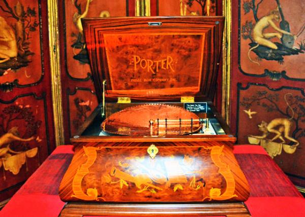 2017-01-01_Music Box ֺ0001.JPG