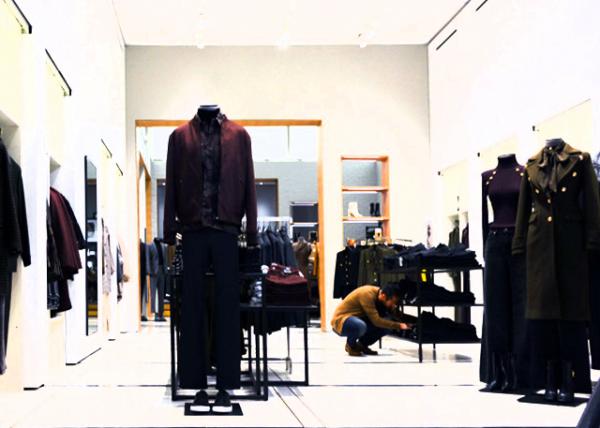 2022-10-22_129 5th Ave_Express Edit Boasting a Smaller Footprint & a Curated Selection of Its Product Assortment0001.JPG