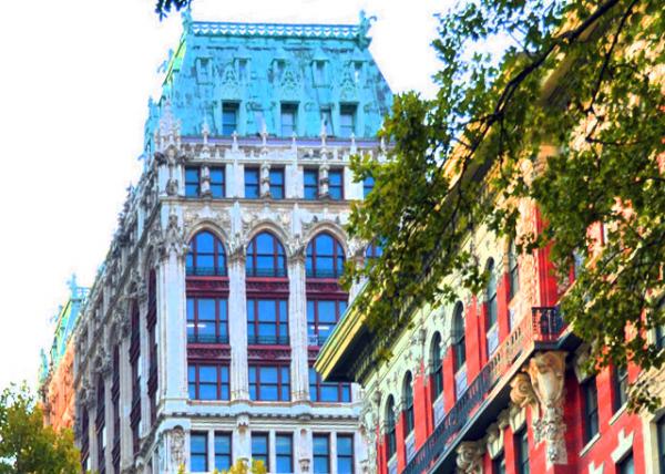 2022-09-25_220 5th Ave_Formerly the Croisic Bldg in Gothic-Styled Architecture w 2-Story Copper Mansard (1911)0001.JPG