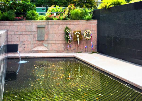 2022-09-25_New York City Police Memorial Constructed of Green Granite Using Water as a Metaphor0001.JPG