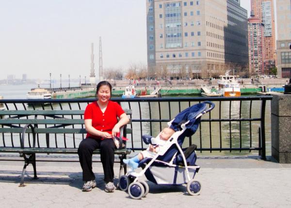 2004-04-18_Esplanade Plaza.JPG