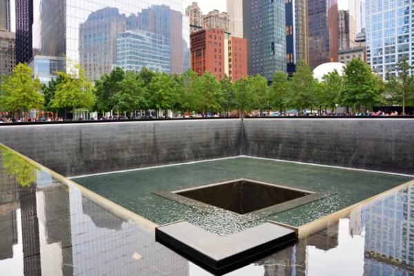 2022-09-25_9-11 Memorial_Huge Square Shaped Pools w Shallow Waterfalls Dropping into Holes0001.JPG