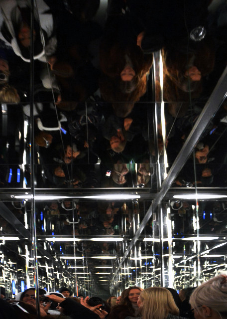 1761354885506823.jpg 2024-12-14_21_Highest Rack-and-Pinion Ascent System in the World_ & at 90 Square Feet each_ the Largest Glass Floor Elevators in the World Whisked to the 91st Fl, 1210-ft 369m.JPG