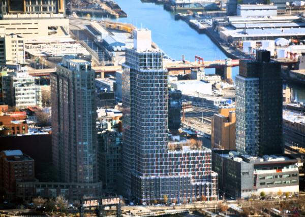 2024-12-14_57_Long Island City_Hunter's Point South Crossing over Hunter's Point South Park0001.JPG