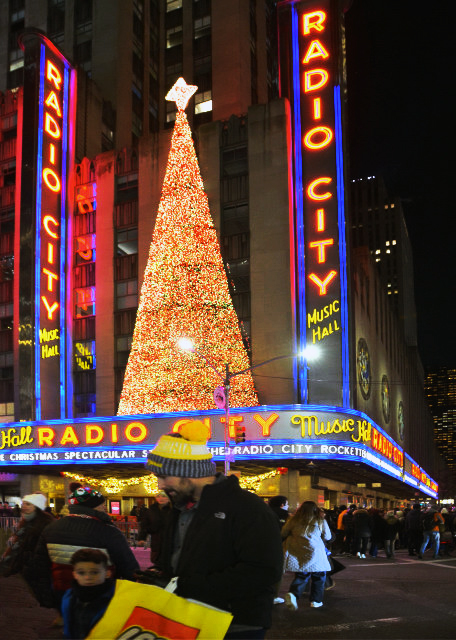 2024-12-14_97_Radio City Music Hall in Art Deco (1932)0001.JPG