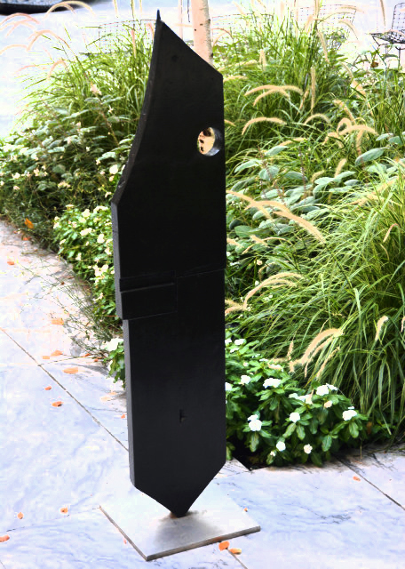 2024-10-19_26_Simone Leigh Sentinel 2022 Bronze0001.JPG