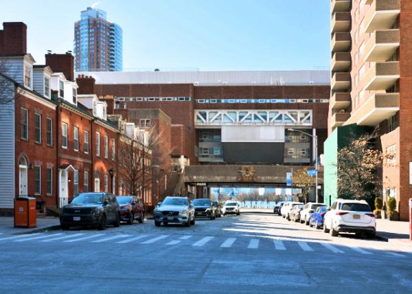 2025-02-22_32_Borough of Manhattan Community College of CUNY @ Pier 280001.JPG