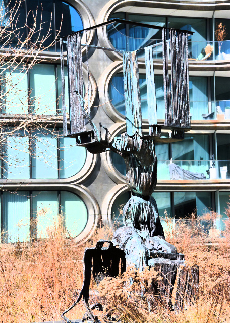 2025-02-22_12_Diana Al-Hadid Double Standard 20220001.JPG