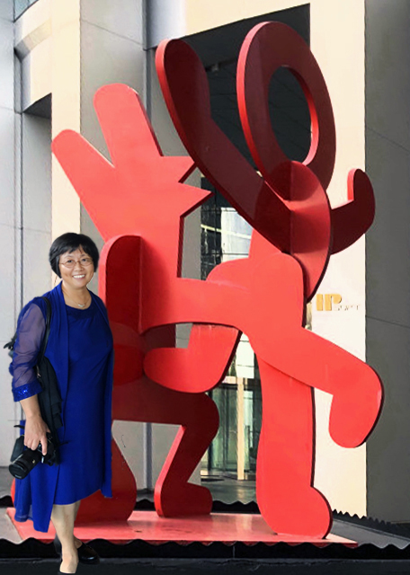 2022-10-22_Financial District_Sculpture of Figure Balancing on Dog (1986) by Keith Haring-10001.jpg