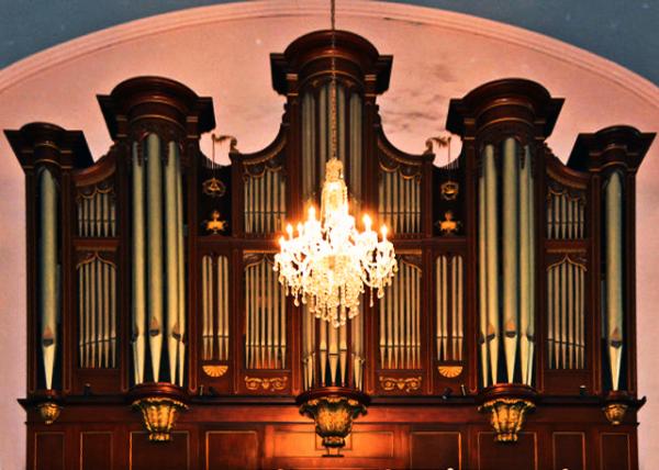 2016-04-26_St. Pauls Chapel_Pipe Organ in 18050001.JPG
