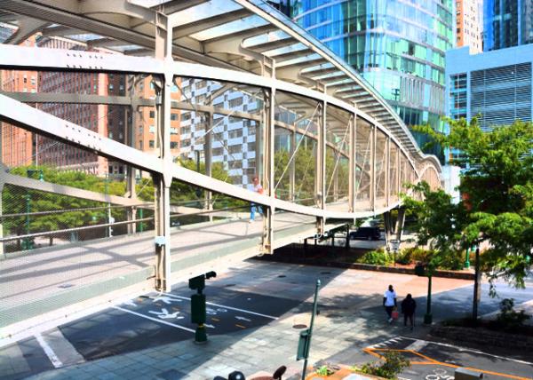 2022-09-25_West Thames St Pedestrian Bridge0001.JPG