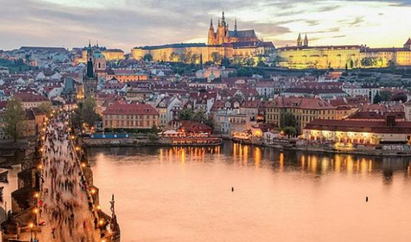 1761674880145332.png 布拉格1.png